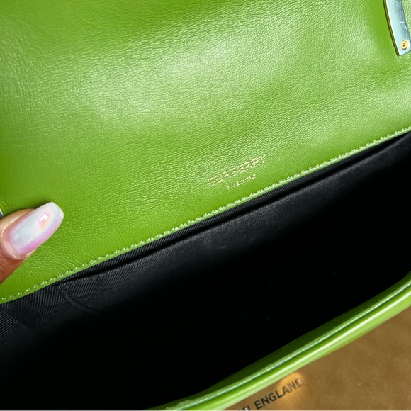 Burberry Small Quilted Lambskin in Marsh Green - Picture 7 of 8
